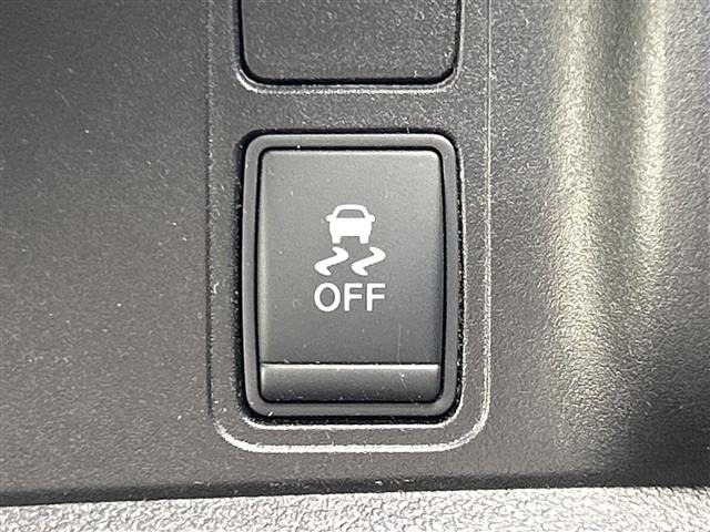 Nissan SERENA 2017 8061980-1