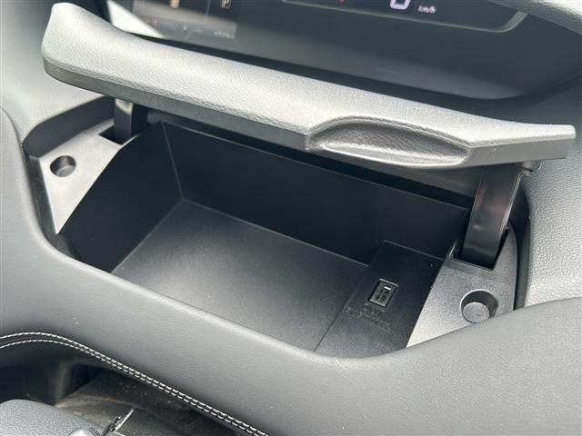 Nissan SERENA 2017 8061980-4