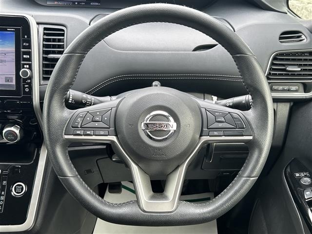Nissan SERENA 2017 8061980-7