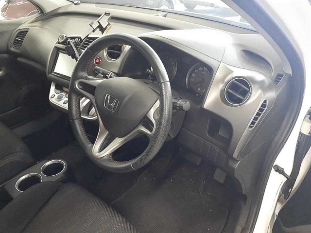 Honda STREAM 2009 8062223-9