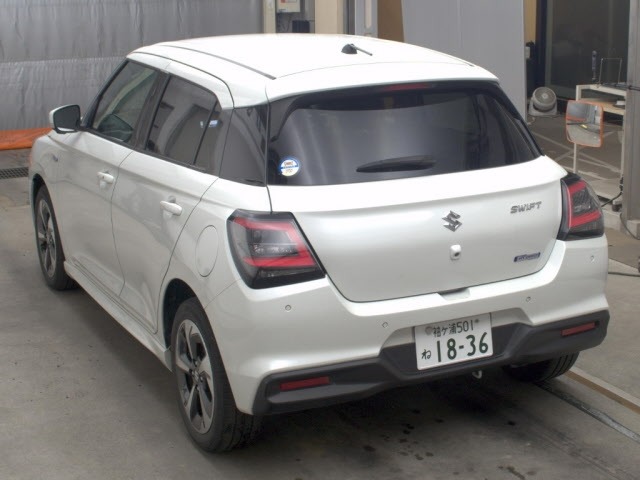Suzuki SWIFT 2024 8052553-1