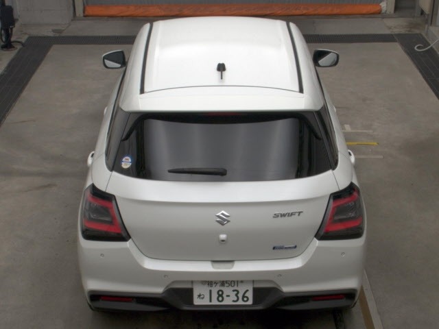 Suzuki SWIFT 2024 8052553-7