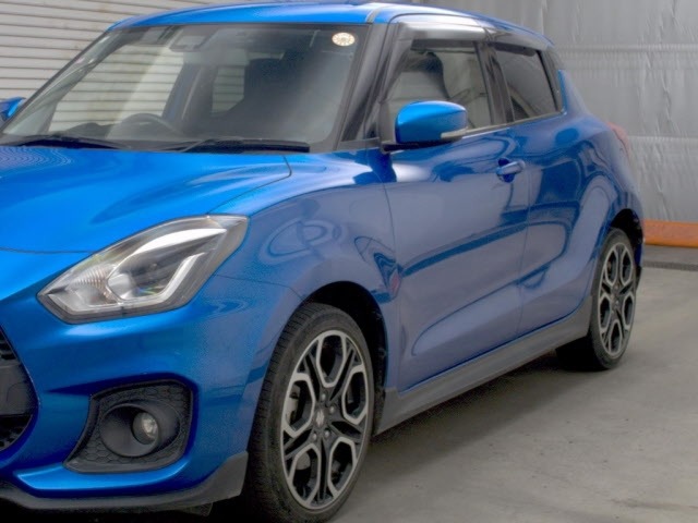 Suzuki SWIFT 2017 8052554-4