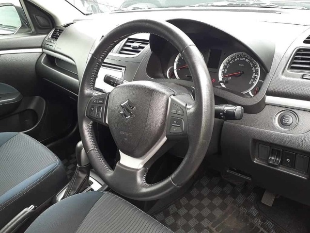 Suzuki SWIFT 2013 8052575-7