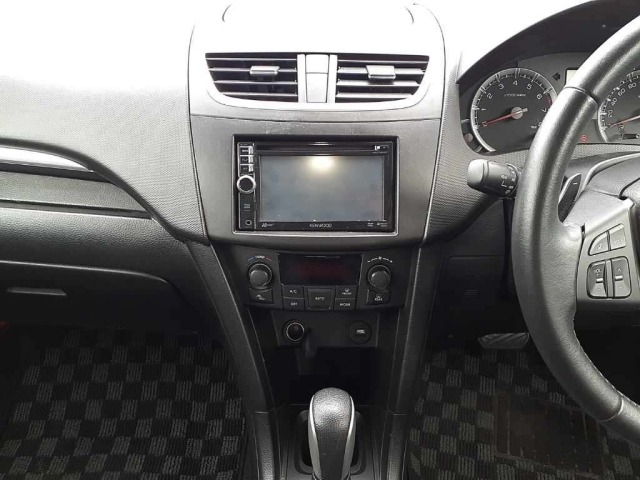 Suzuki SWIFT 2013 8052575-9