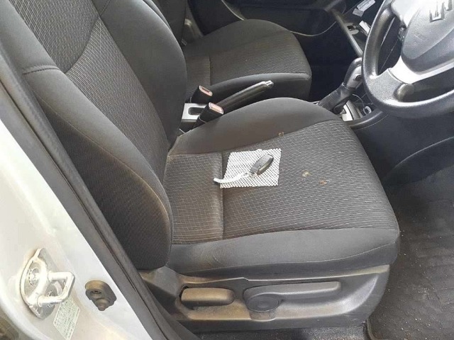 Suzuki SWIFT 2015 8052576-8