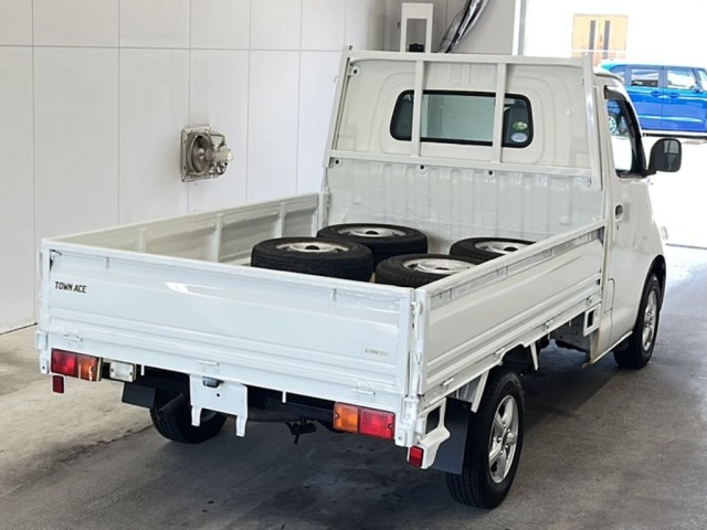 Toyota TOWNACE TRUCK 2016 8061541-1