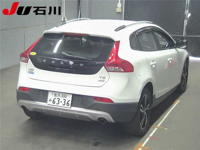 Volvo V40 2014 8057062-1