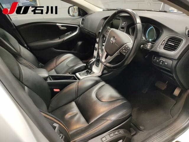 Volvo V40 2014 8057062-3