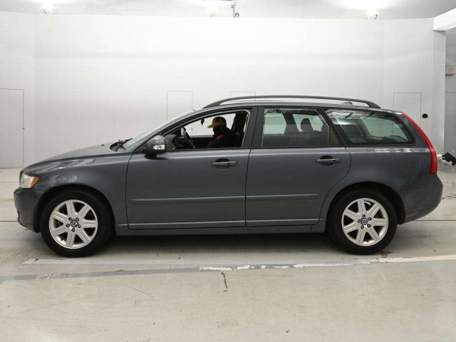 Volvo V50 2011 8061937-4
