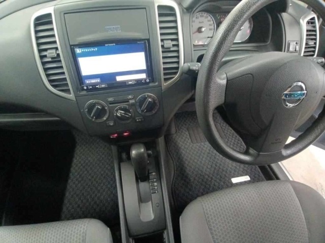 Nissan Wingroad 2017 8062171-11