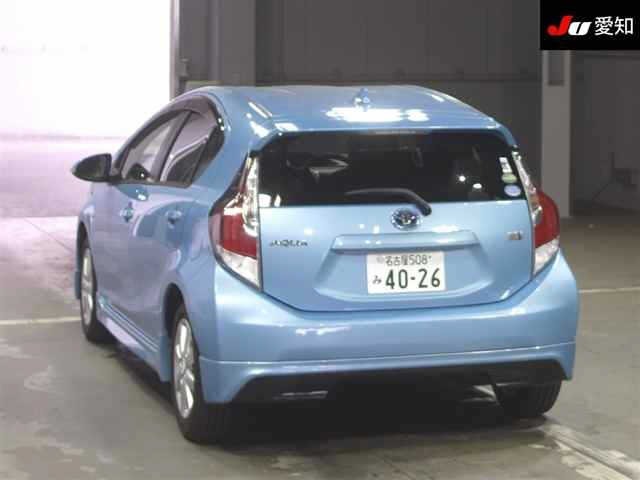 Toyota AQUA 2015 8076830-1