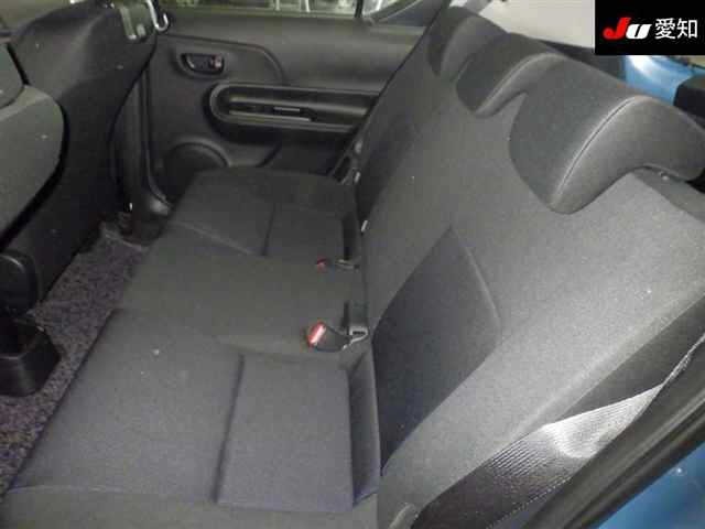 Toyota AQUA 2015 8076830-4