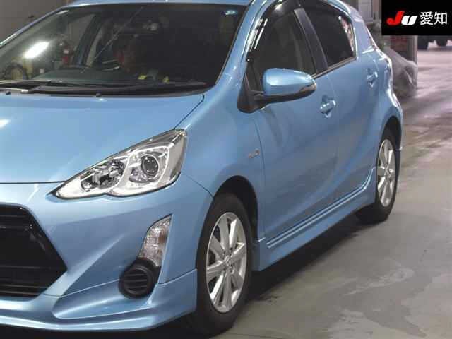 Toyota AQUA 2015 8076830-7