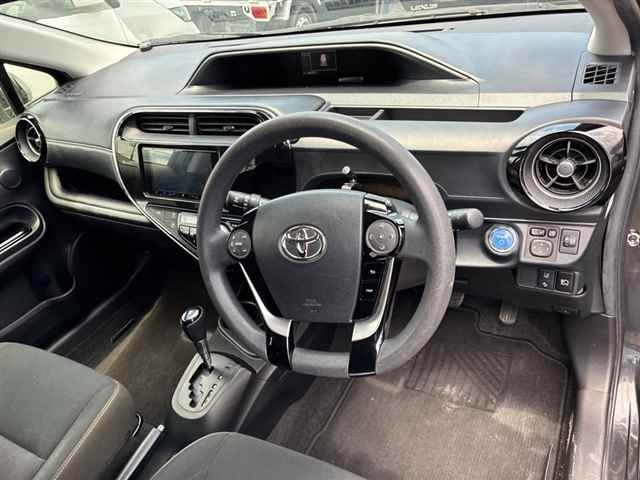 Toyota AQUA 2020 8076836-3