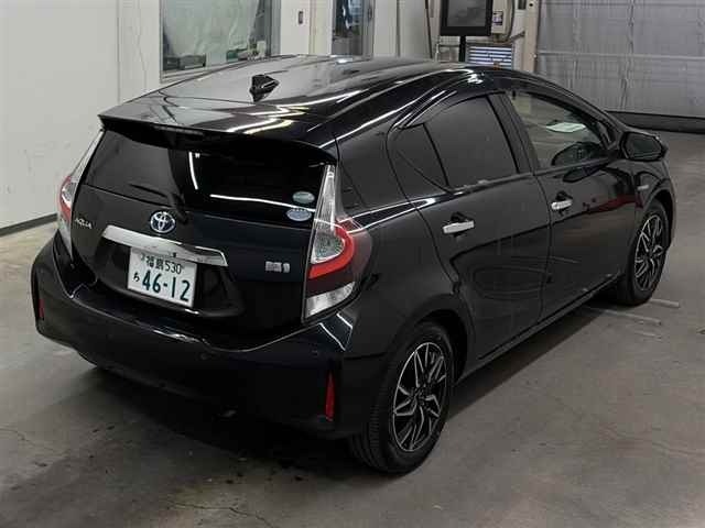 Toyota AQUA 2020 8076836-5