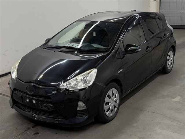 Toyota AQUA 2014 8076837-4
