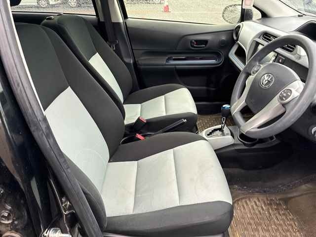 Toyota AQUA 2014 8076837-7