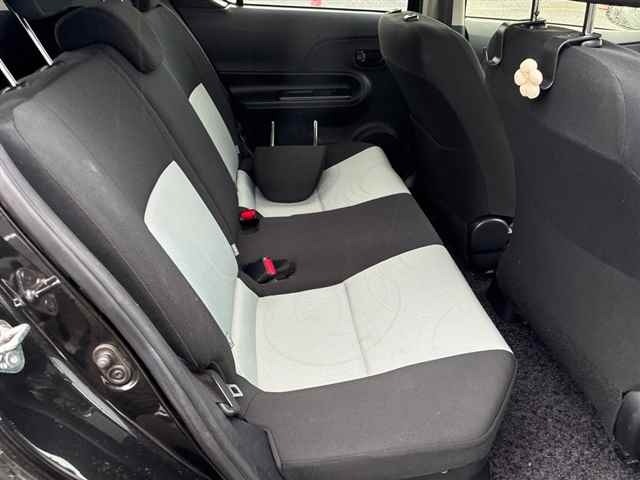 Toyota AQUA 2014 8076837-8