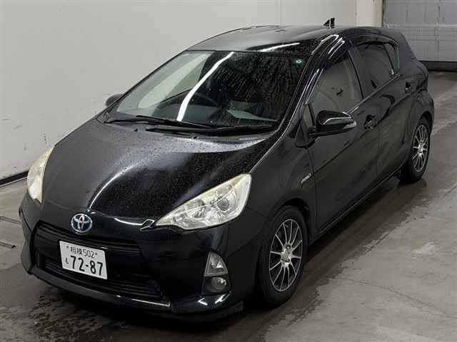 Toyota AQUA 2013 8076849-4