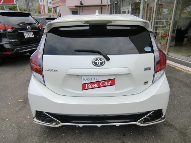 Toyota AQUA 2019 8076869-6