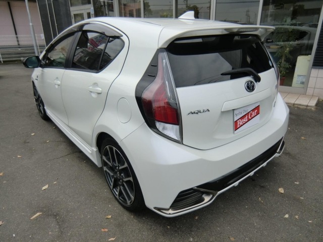 Toyota AQUA 2019 8076869-9