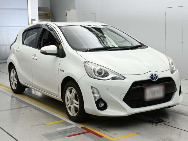 Toyota AQUA 2015 8076870-5