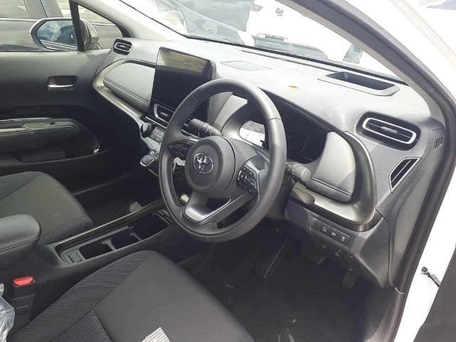 Toyota AQUA 2025 8076888-9