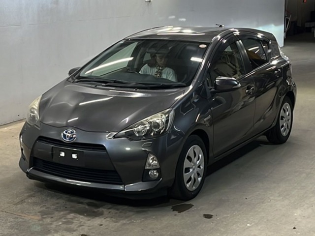 Toyota AQUA 2012 8076896-0