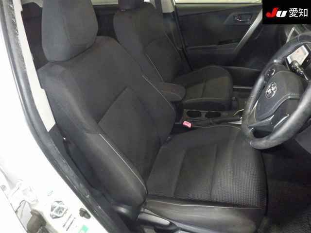 Toyota AURIS 2013 8077125-6