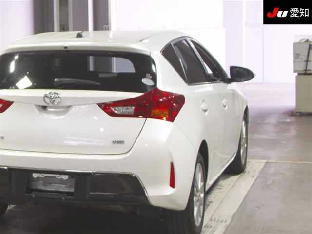 Toyota AURIS 2013 8077125-8