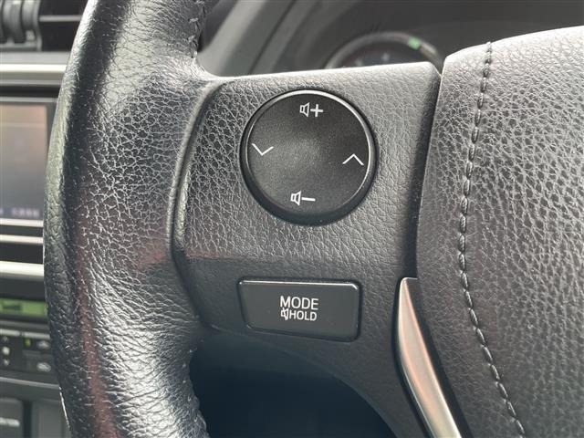 Toyota AURIS 2015 8077129-1