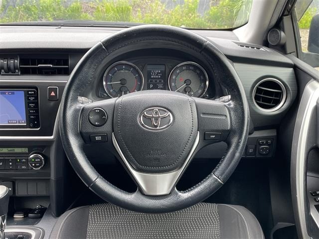 Toyota AURIS 2015 8077129-16