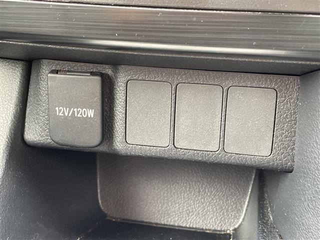 Toyota AURIS 2015 8077129-9