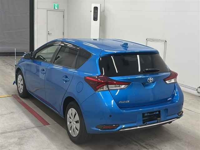 Toyota AURIS 2015 8077136-1