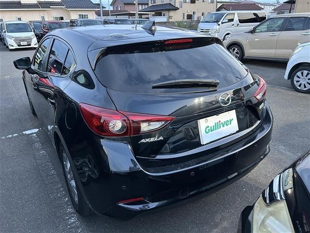 Mazda AXELA 2019 8068583-1