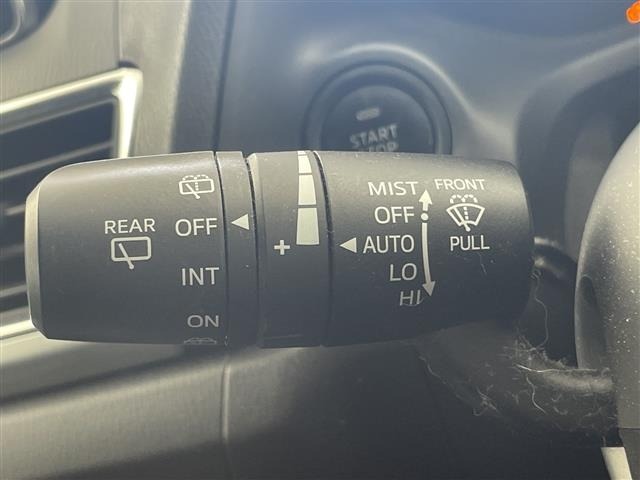 Mazda AXELA 2014 8068589-11