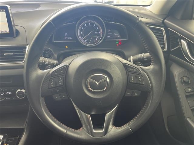 Mazda AXELA 2014 8068589-3