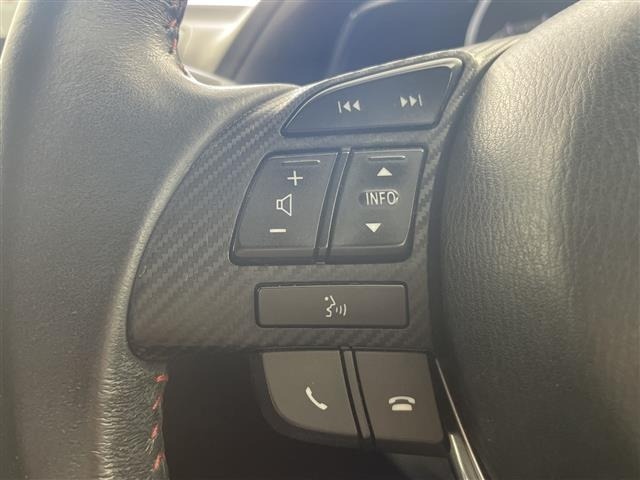 Mazda AXELA 2014 8068589-9