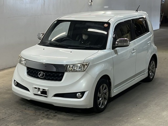 Toyota BB 2014 8064399-0
