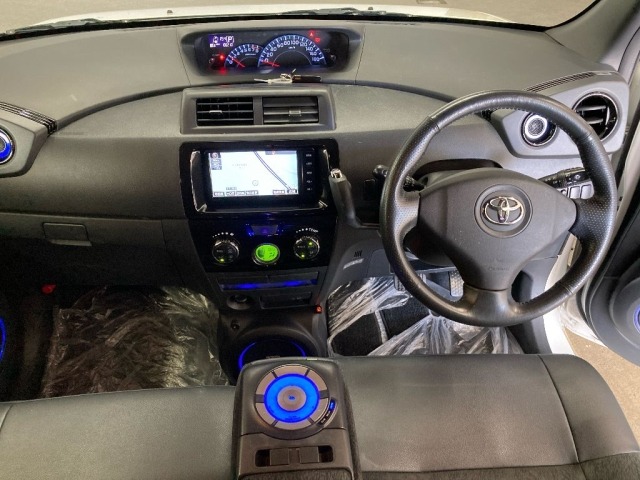 Toyota BB 2014 8064399-3