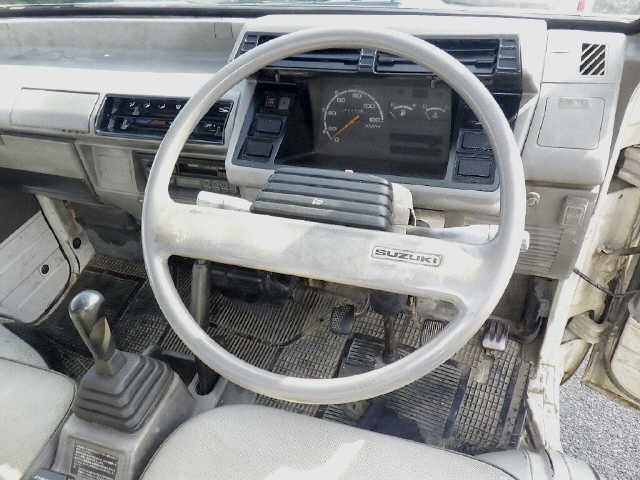 Suzuki CARRY TRUCK 1990 8065320-3