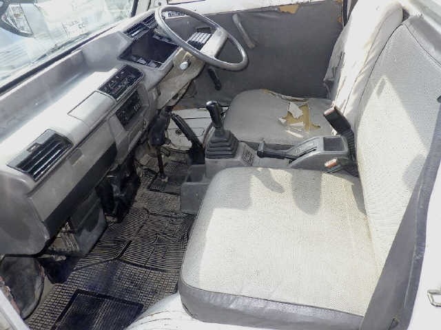 Suzuki CARRY TRUCK 1990 8065320-7