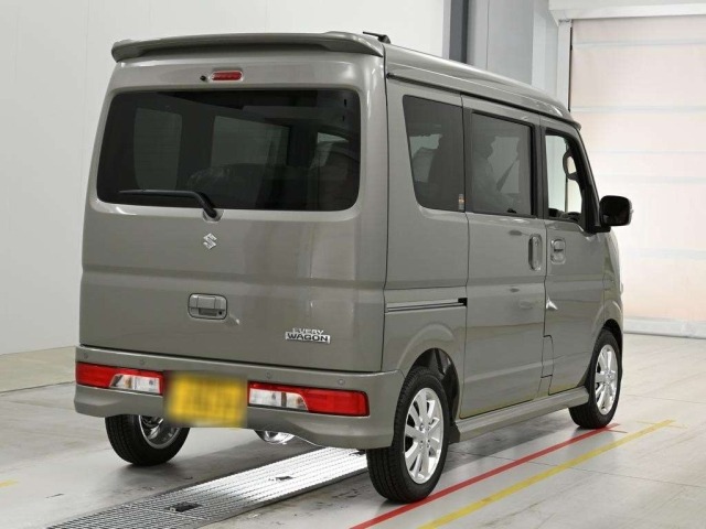 Suzuki EVERY WAGON 2026 8065565-1
