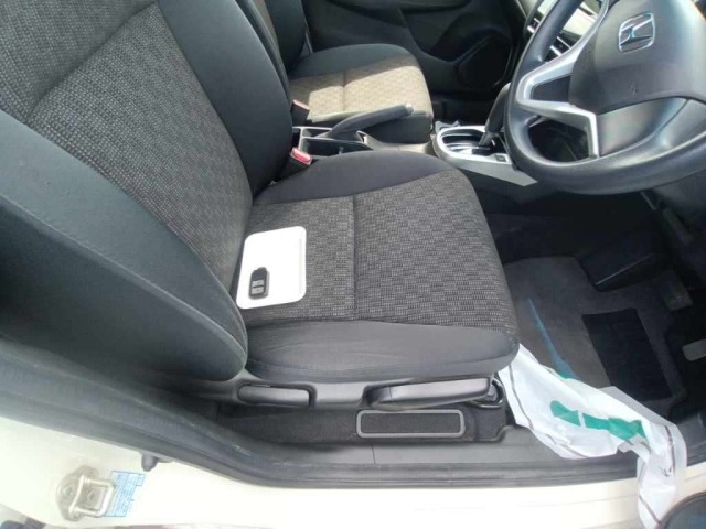 Honda FIT 2016 8067544-10