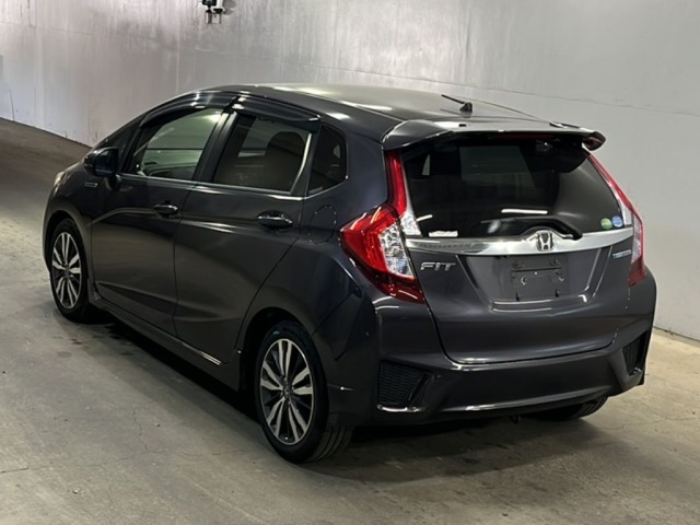 Honda FIT 2016 8067700-1