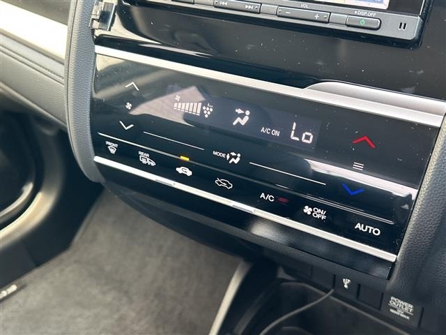 Honda FIT 2017 8068098-11