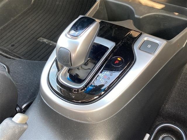 Honda FIT 2018 8068156-10