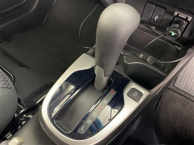 Honda FIT 2018 8068176-11