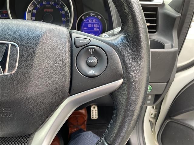 Honda FIT 2014 8068180-1
